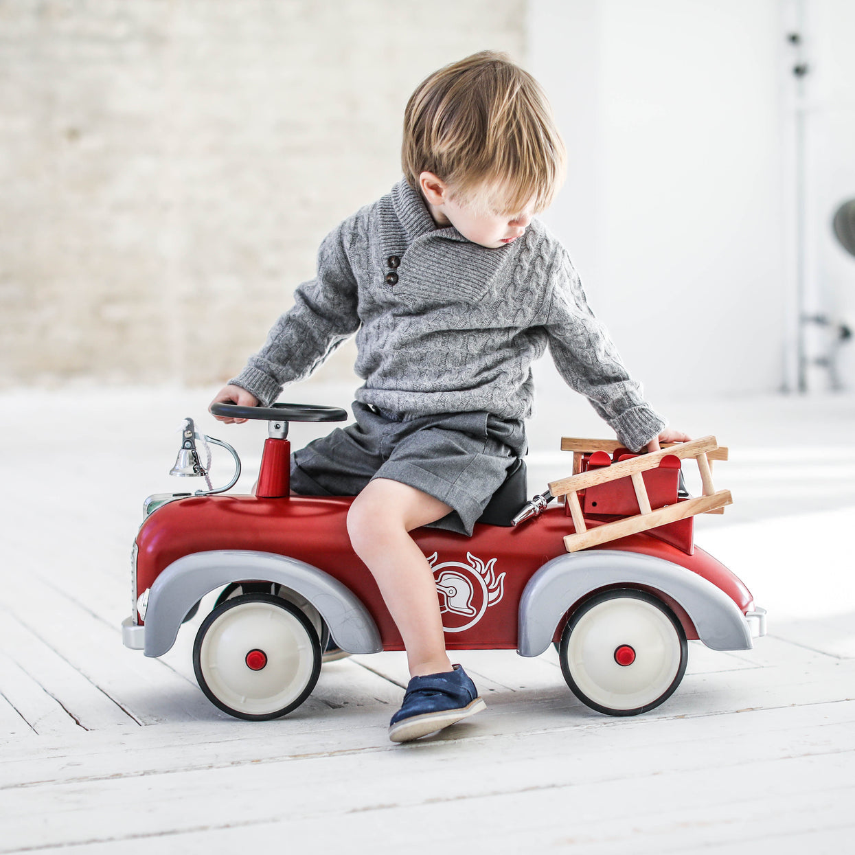 Baghera Speedster Fireman Ride-On – Retro Rescue Adventures Await!