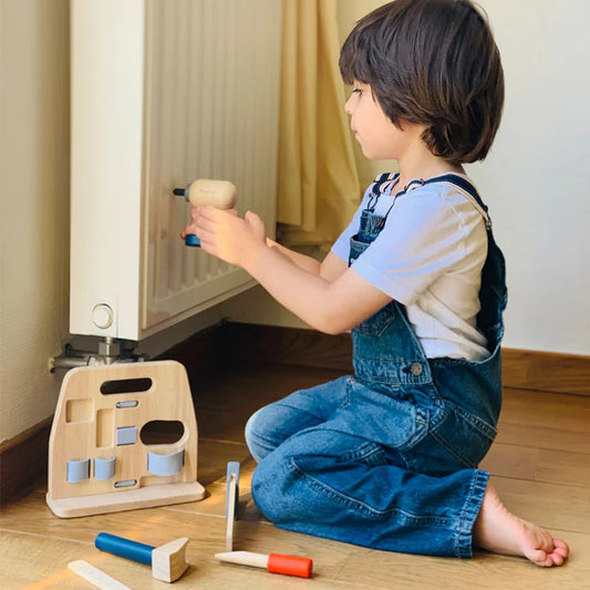 PlanToys Handy  Carpenter Set  – Complete Wooden Tool Kit with Stand (Age 3+)